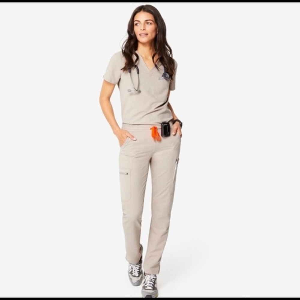 FIGS Boulder Women’s Scub Set